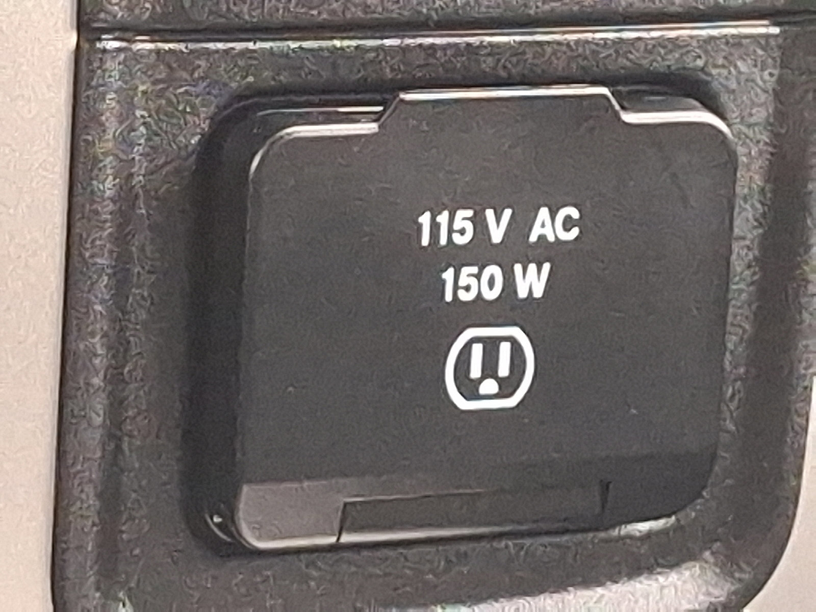 Used 2018 RAM 2500 Big Horn w/ Harvest Edition image 24