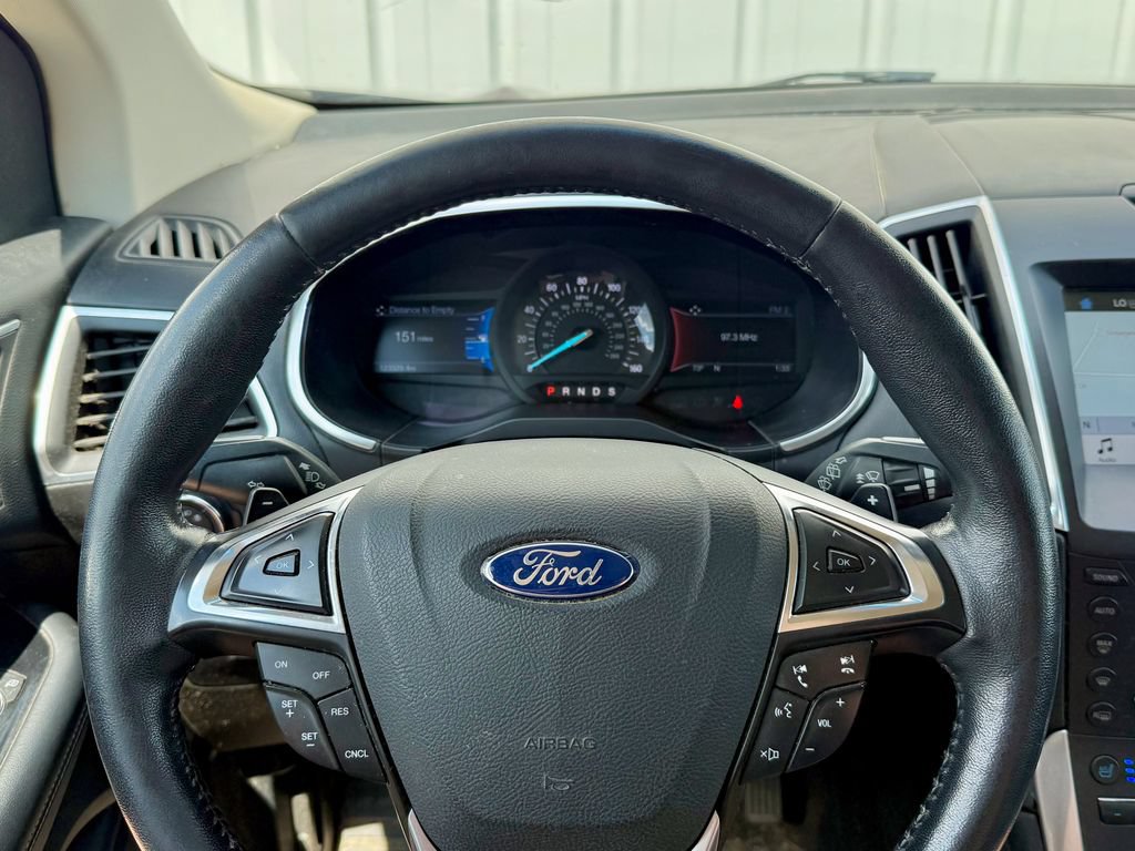 Certified 2017 Ford Edge Titanium w/ Equipment Group 301A AWD/4WD image 19