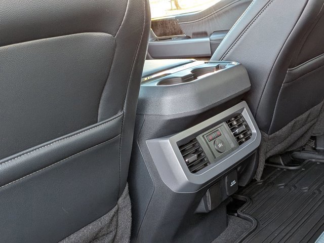 Certified 2024 Ford F250 Lariat w/ Chrome Package image 30