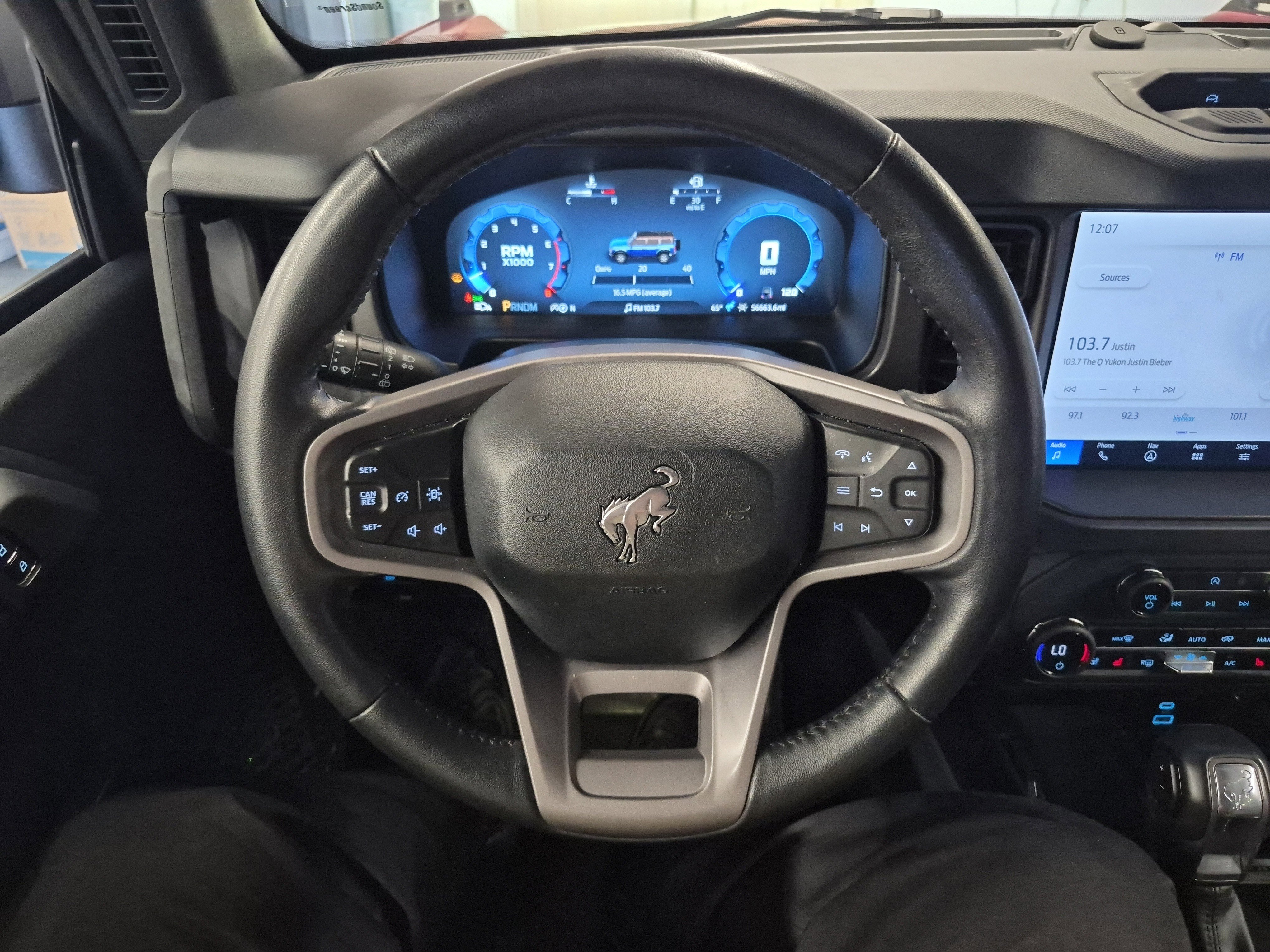 Certified 2025 Ford Bronco Badlands w/ Sasquatch Package AWD/4WD image 25