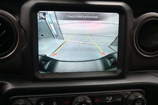 Used 2022 Jeep Gladiator Sport AWD/4WD image 12
