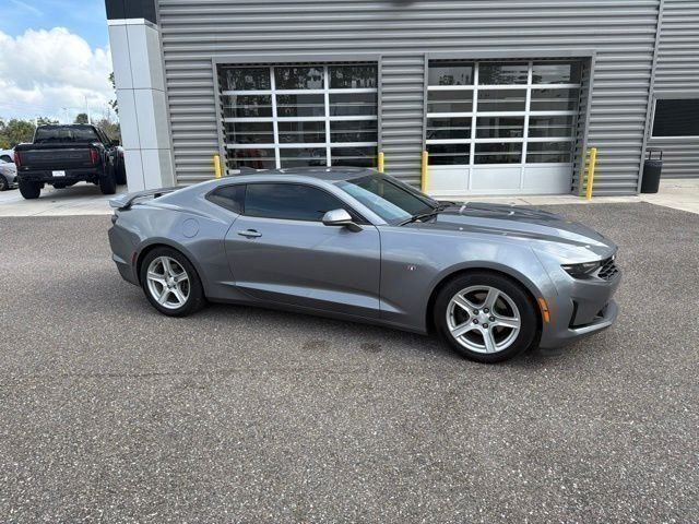 Used 2020 Chevrolet Camaro LT RWD image 2