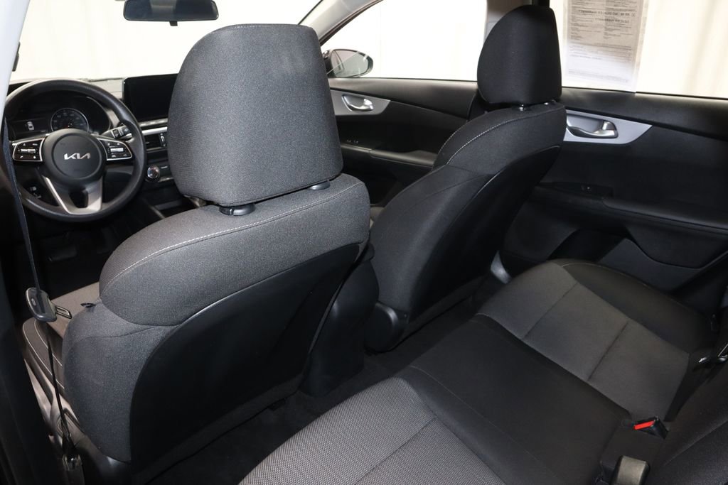 Used 2024 Kia Forte LXS w/ LXS Technology Package FWD image 20