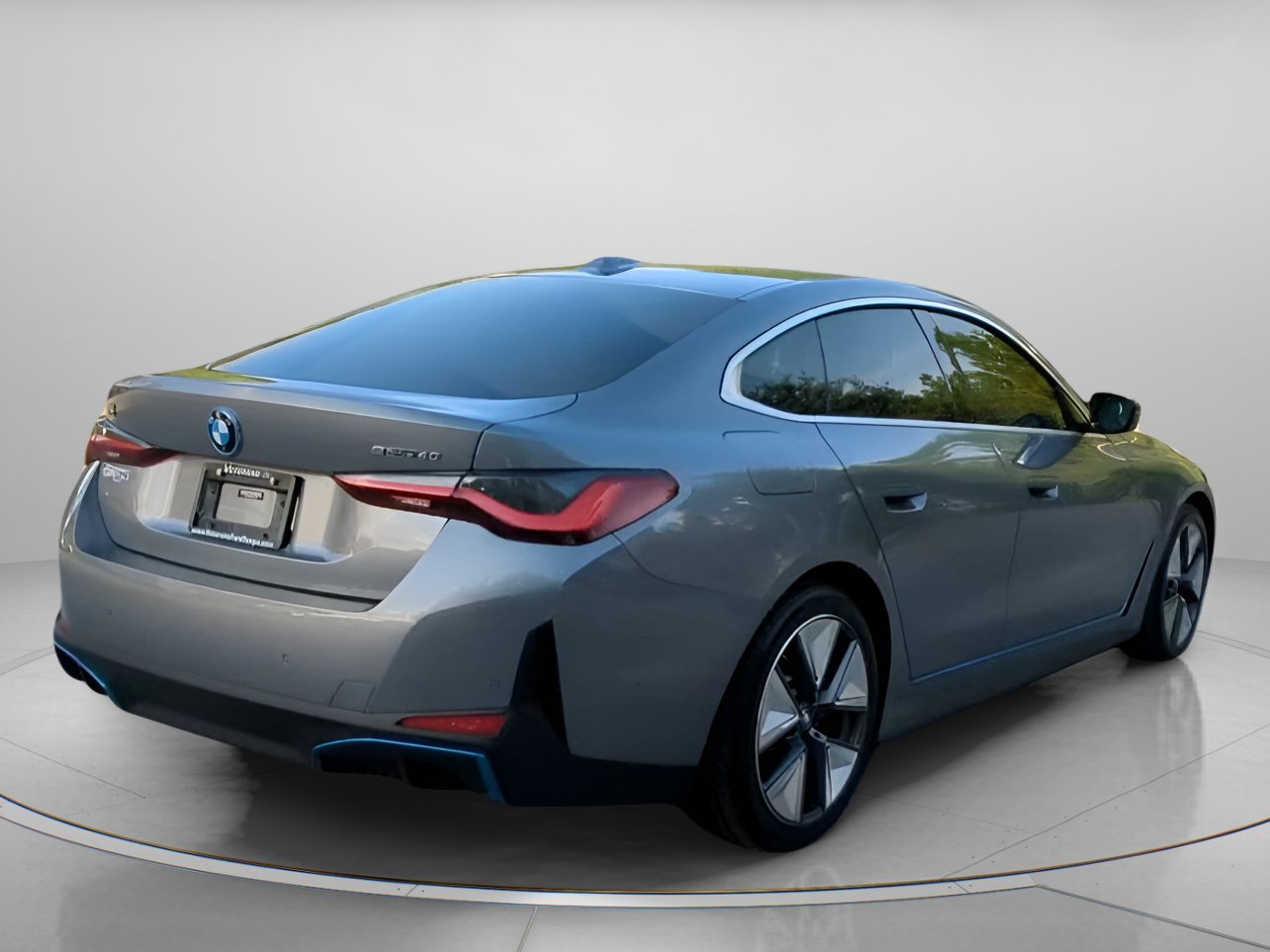 Used 2023 BMW i4 eDrive40 w/ Premium Package RWD image 27