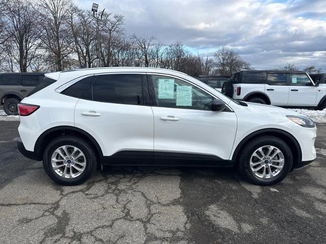 Certified 2022 Ford Escape SE w/ Convenience Package image 2