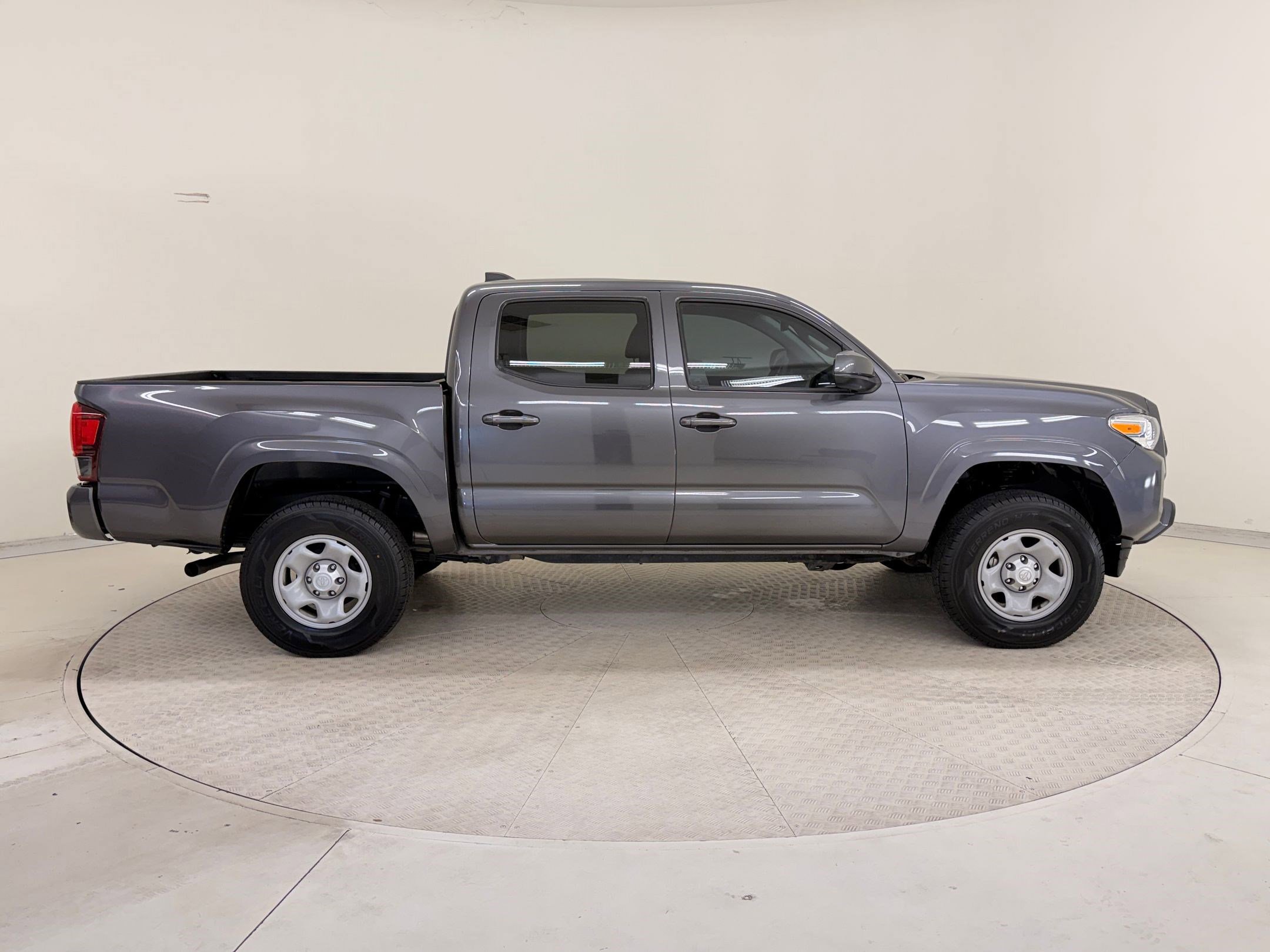 Used 2023 Toyota Tacoma SR image 8