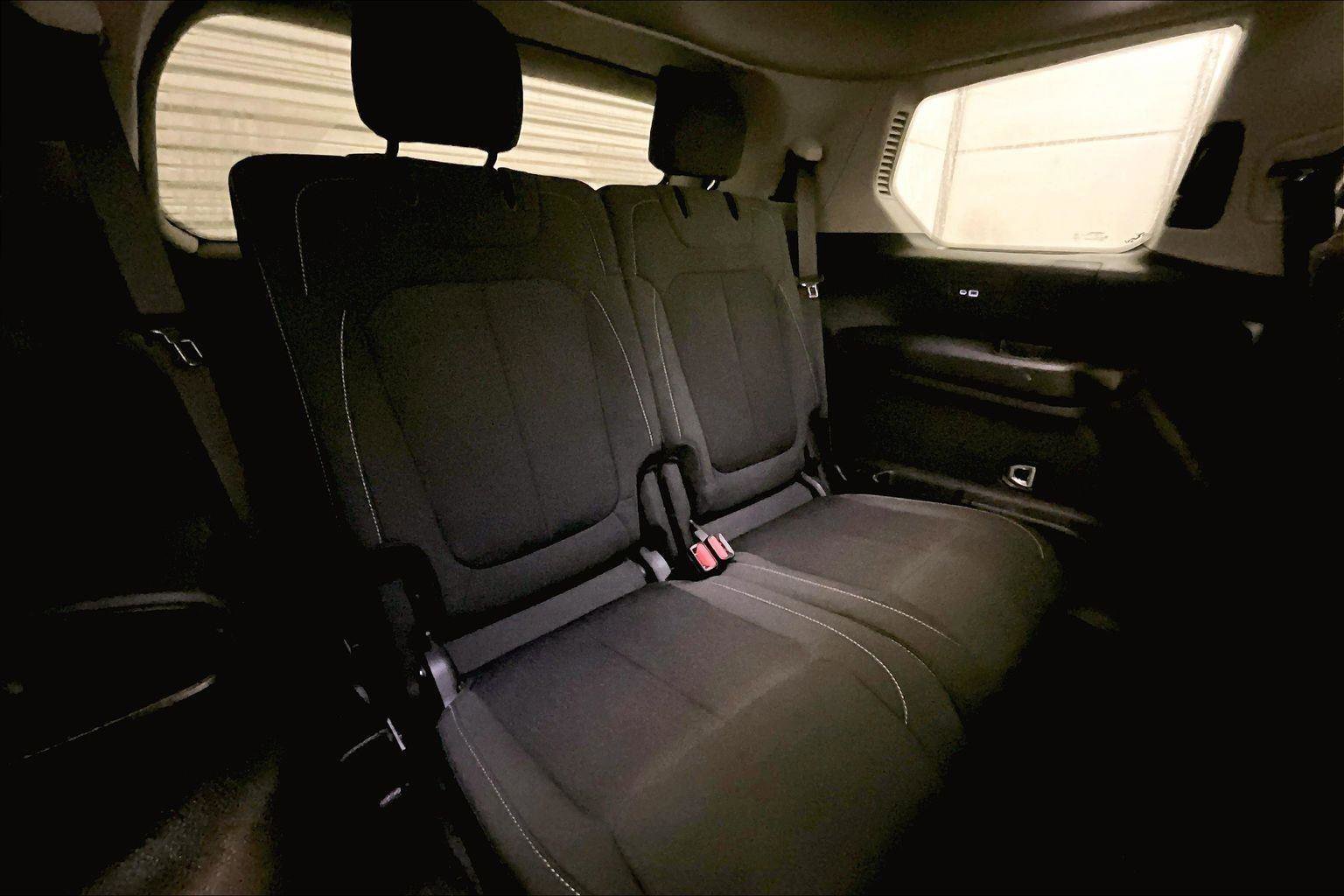 Used 2021 Jeep Grand Cherokee L Laredo w/ Luxury Tech Group I image 27