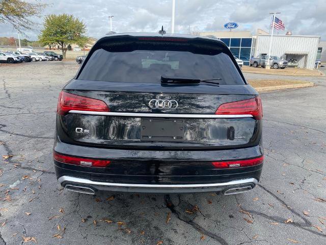 Used 2023 Audi Q5 2.0T Premium w/ Convenience Package image 6