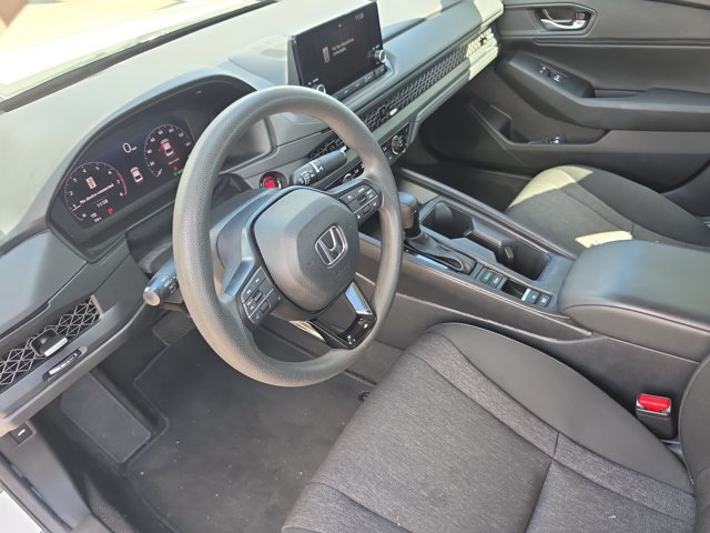 Used 2025 Honda Accord SE image 18