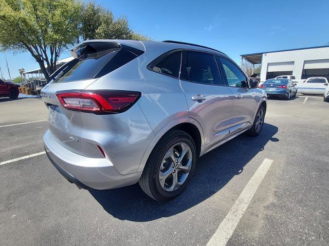 Certified 2024 Ford Escape ST-Line image 3