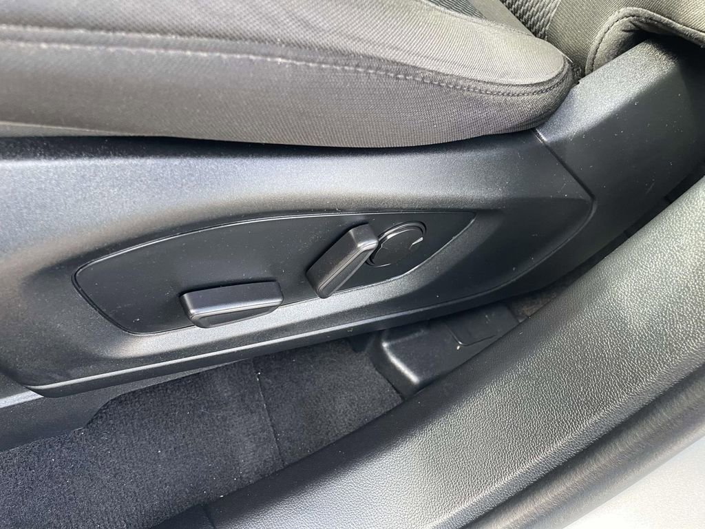 Certified 2023 Ford Explorer XLT image 18