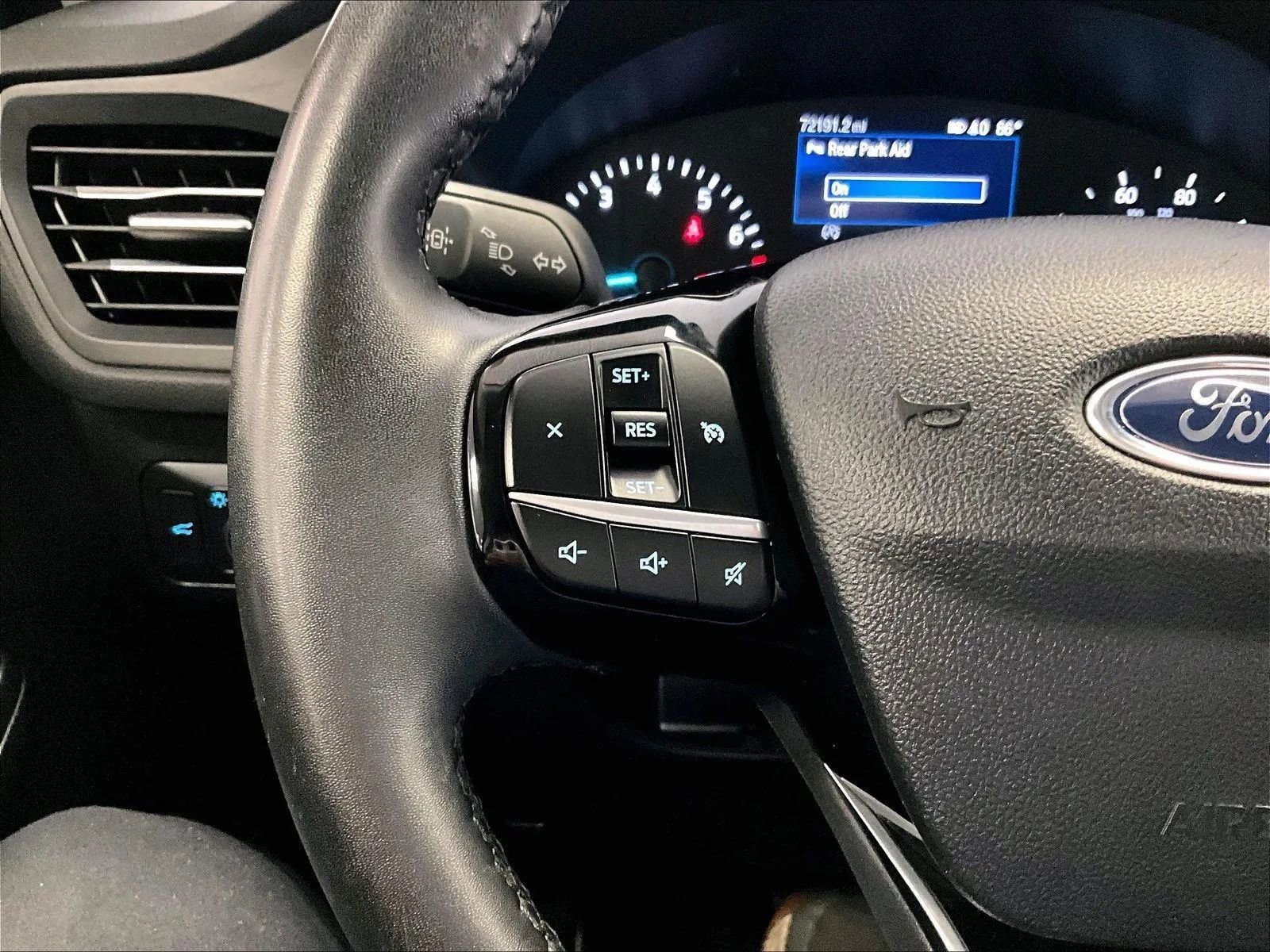Certified 2022 Ford Escape SEL AWD/4WD image 17