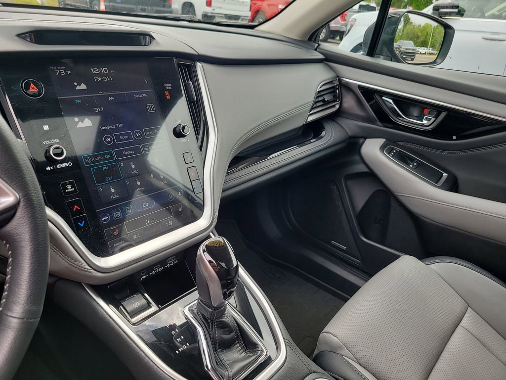Used 2025 Subaru Outback Limited image 21
