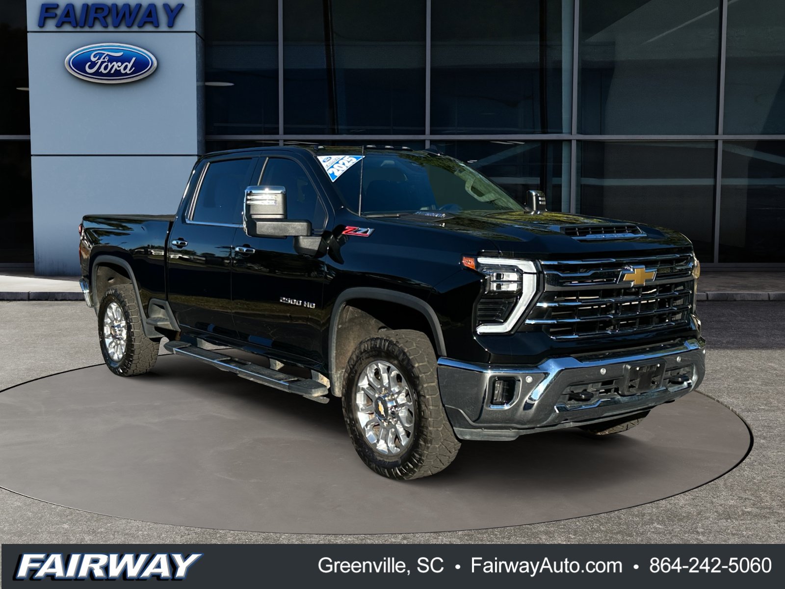 Used 2025 Chevrolet Silverado 2500 LTZ w/ LTZ Plus Package AWD/4WD image 3