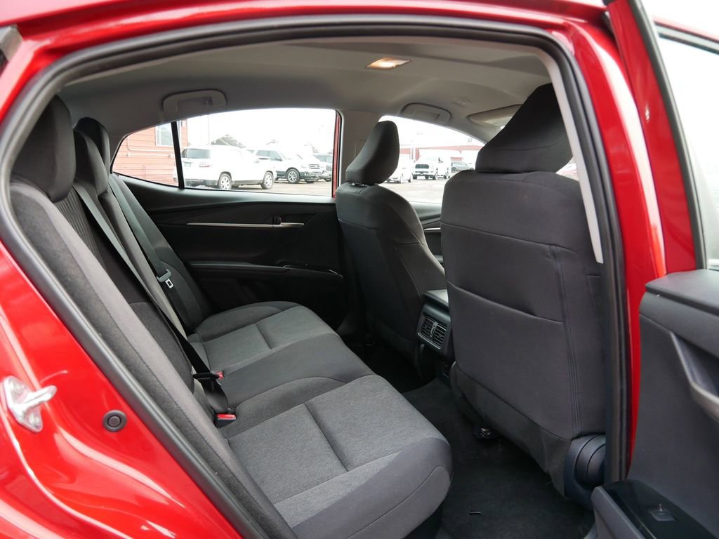Used 2025 Toyota Camry LE FWD image 9