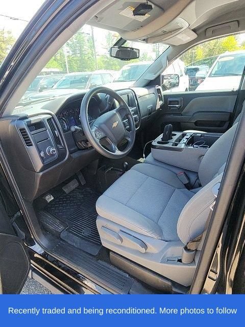 Used 2018 Chevrolet Silverado 1500 Custom w/ Custom Value Package AWD/4WD image 3