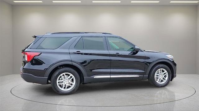 Certified 2025 Ford Explorer Active w/ Active Comfort Package image 8