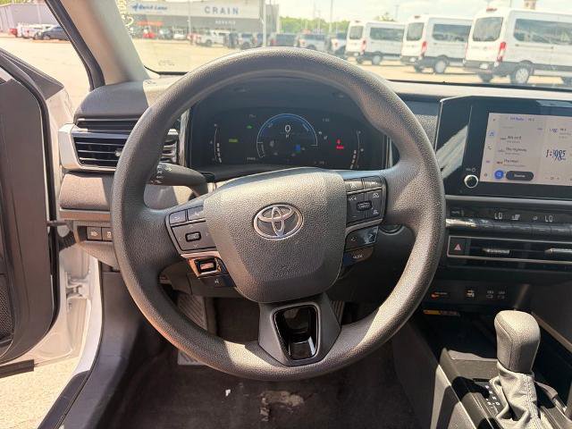 Used 2025 Toyota Camry LE image 17