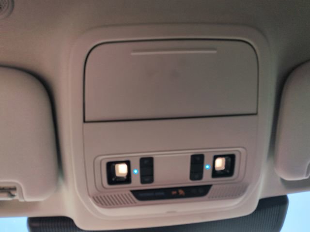Certified 2025 Ford Explorer Active AWD/4WD image 33