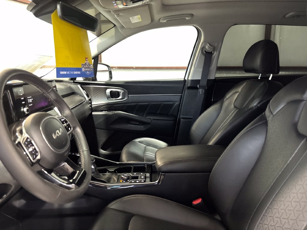 Used 2023 Kia Sorento SX AWD/4WD image 27