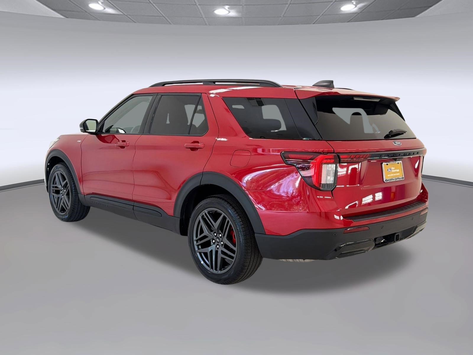Certified 2025 Ford Explorer ST-Line w/ ST-Line Street Pack AWD/4WD image 3
