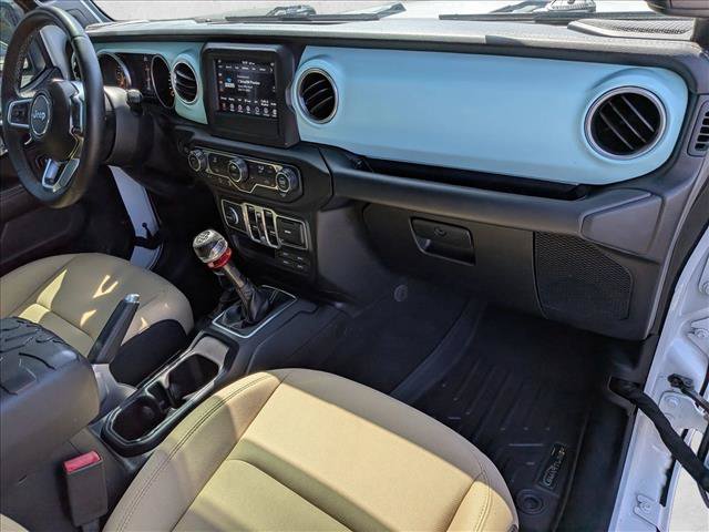 Used 2018 Jeep Wrangler Unlimited Sahara AWD/4WD image 20