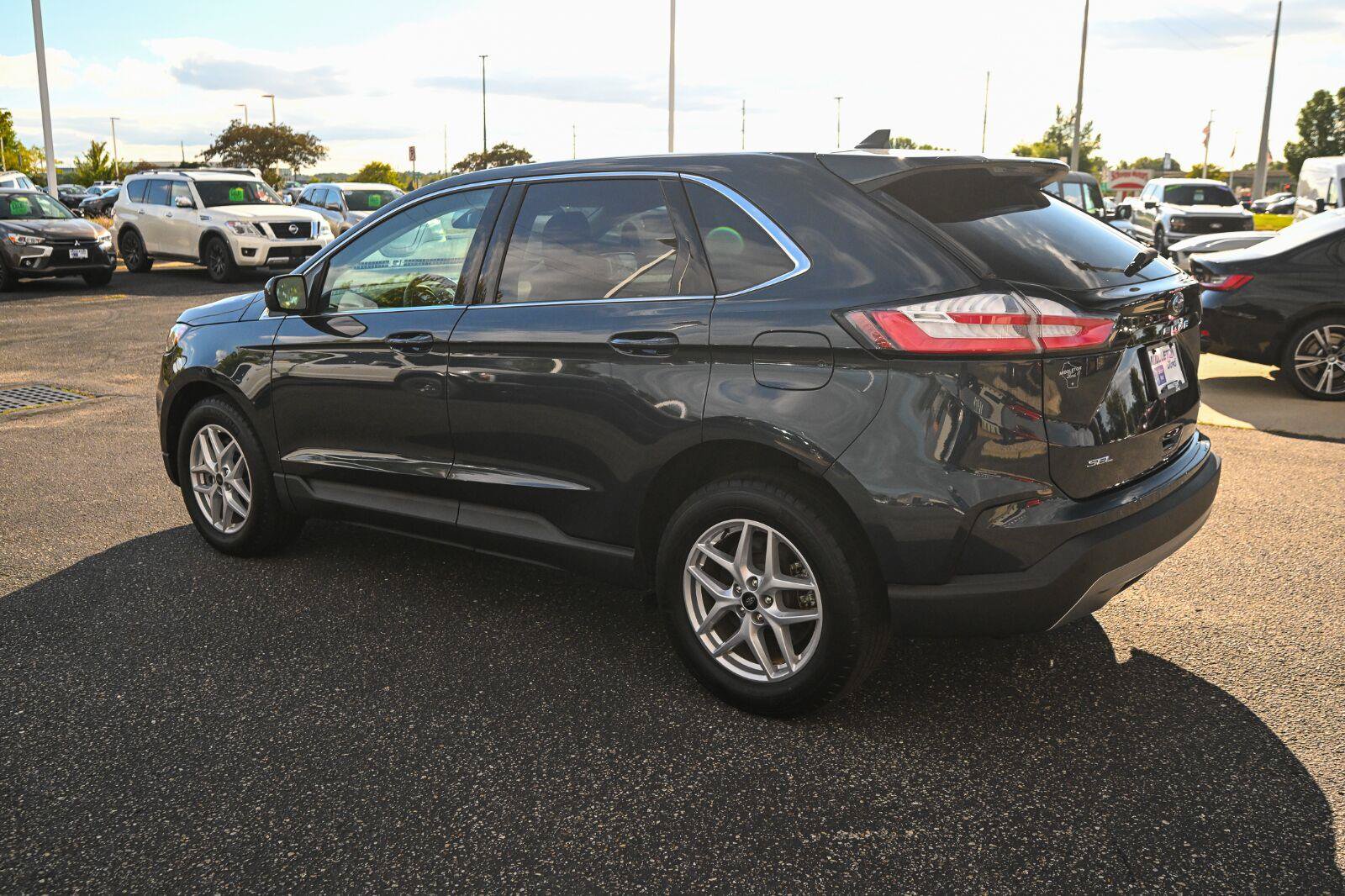 Certified 2024 Ford Edge SEL w/ Convenience Package AWD/4WD image 7