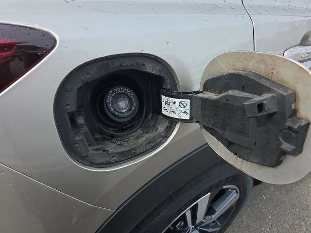 Used 2023 Nissan Rogue Platinum w/ Platinum Premium Package image 15