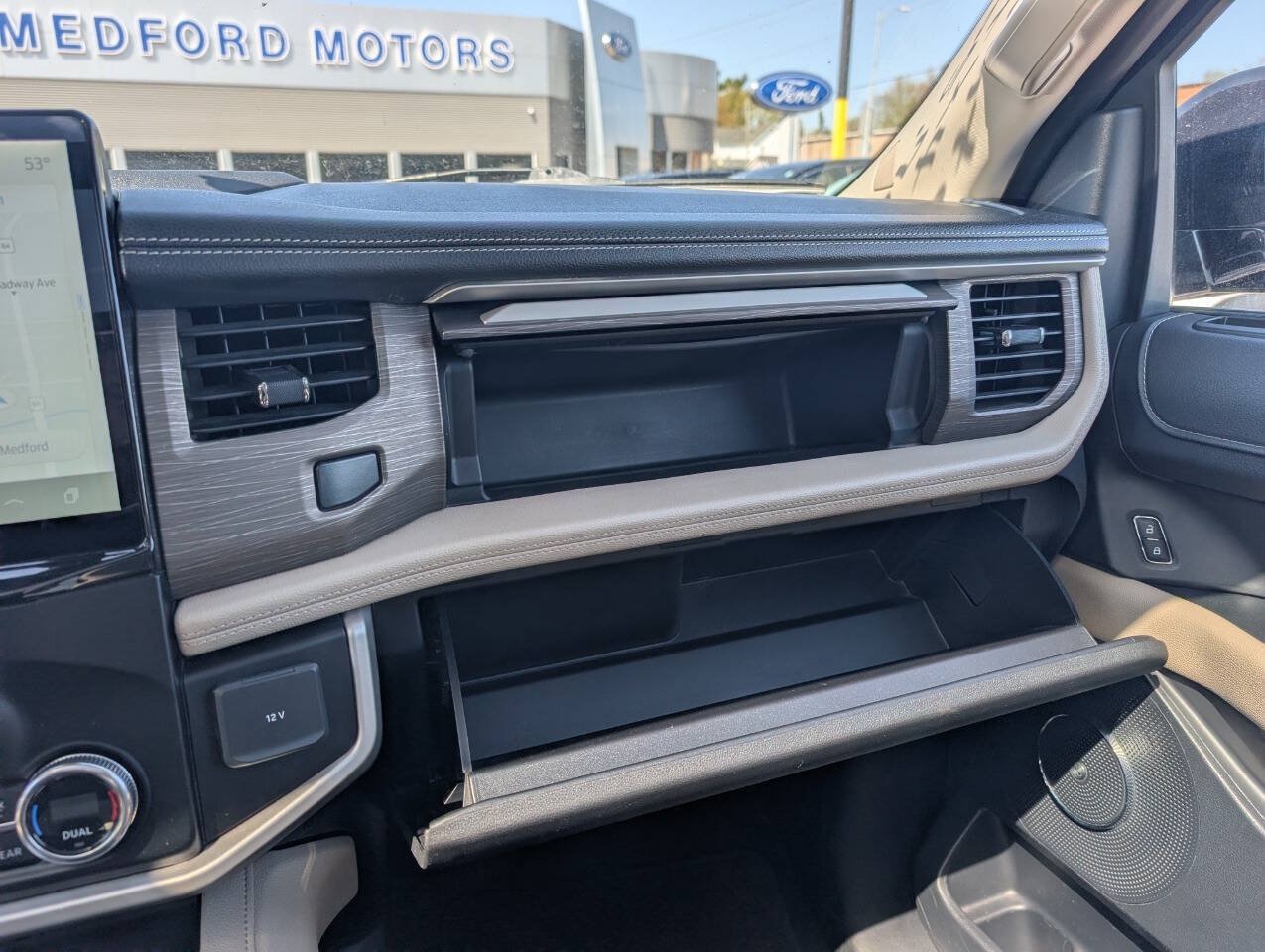 Certified 2024 Ford Expedition Limited AWD/4WD image 23