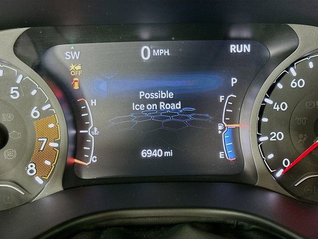 Used 2023 Jeep Compass Limited image 18