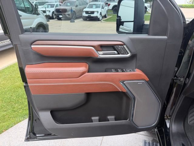 Used 2025 GMC Sierra 2500 Denali Ultimate AWD/4WD image 8