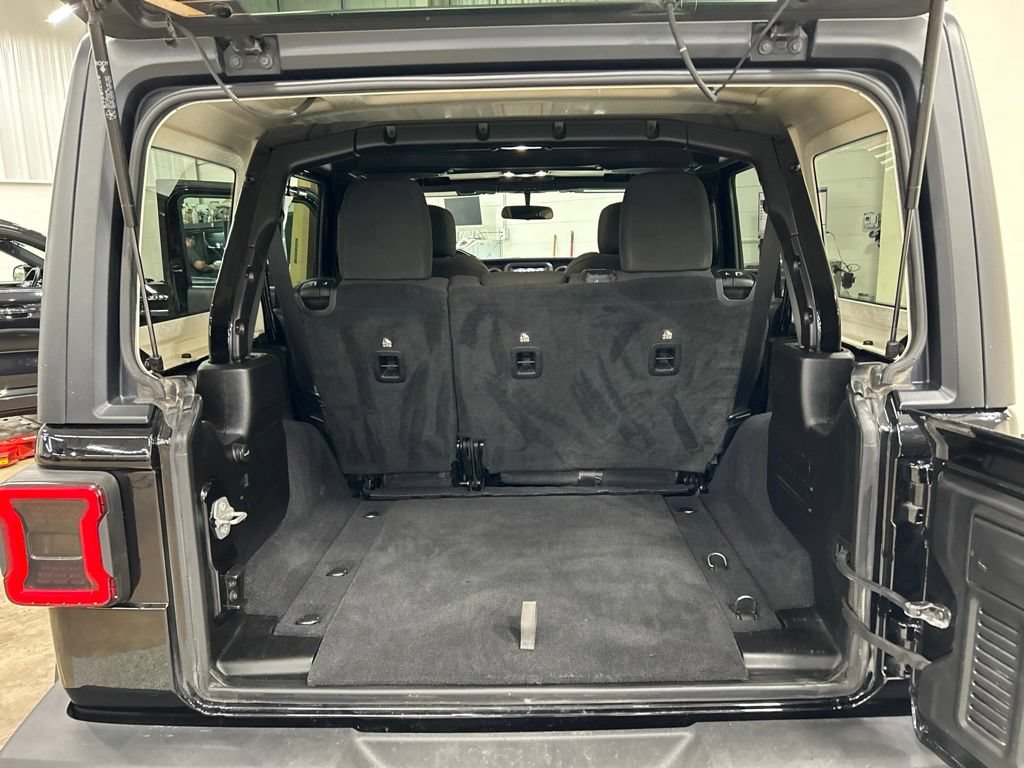 Used 2022 Jeep Wrangler Unlimited Sport AWD/4WD image 25