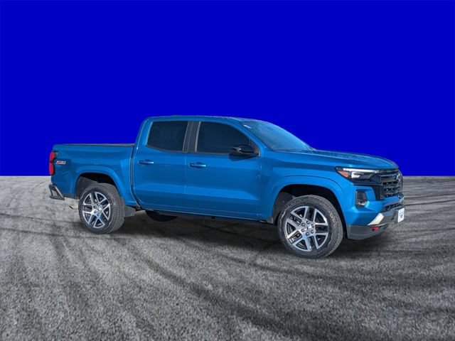 Used 2023 Chevrolet Colorado Z71 w/ Z71 Convenience Package 2 AWD/4WD image 2