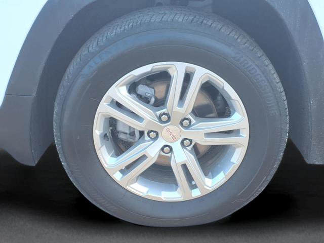 Used 2024 GMC Terrain SLE image 9