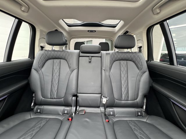 Used 2024 BMW X7 xDrive40i AWD/4WD image 23