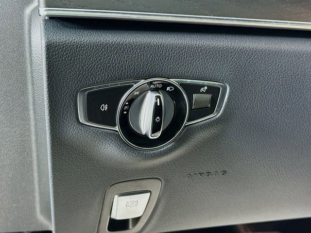 Used 2021 Mercedes-Benz E 350 4MATIC Sedan image 10
