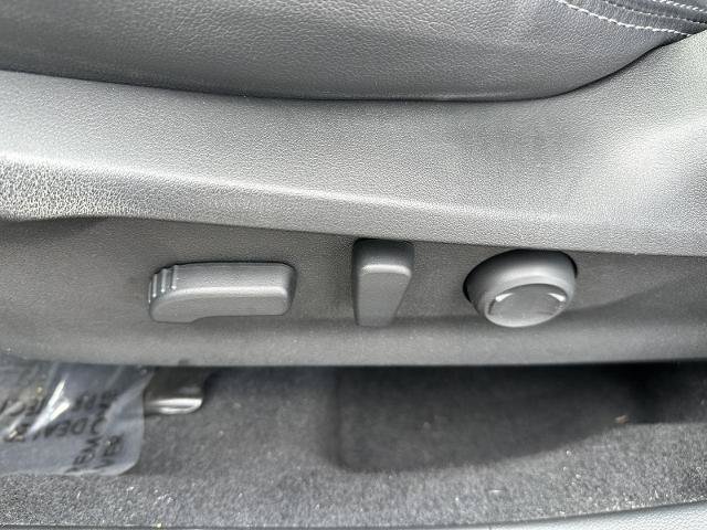 Used 2023 Subaru Forester Touring AWD/4WD image 15