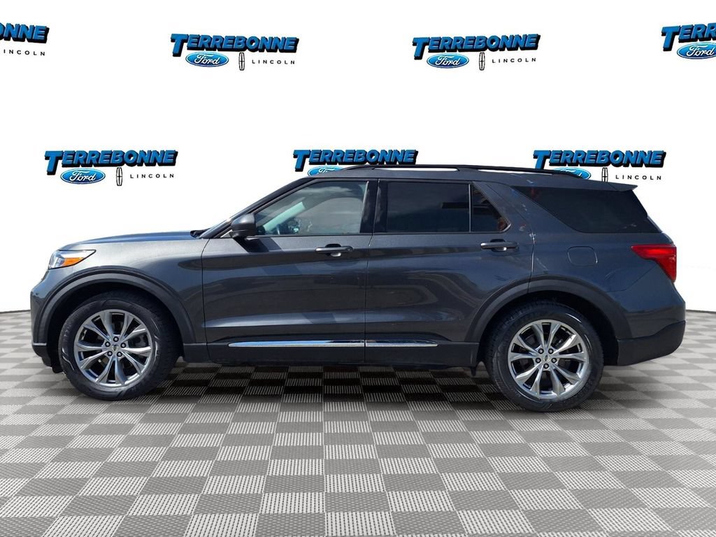 Certified 2020 Ford Explorer XLT w/ Equipment Group 202A RWD image 8