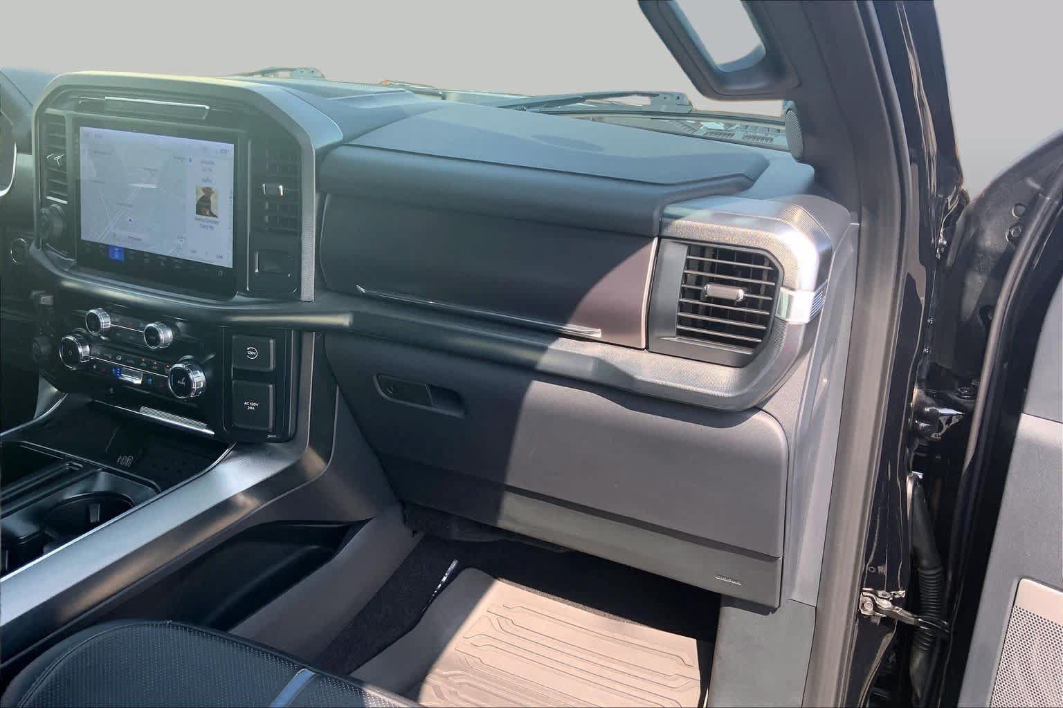 Certified 2025 Ford F150 Platinum AWD/4WD image 19