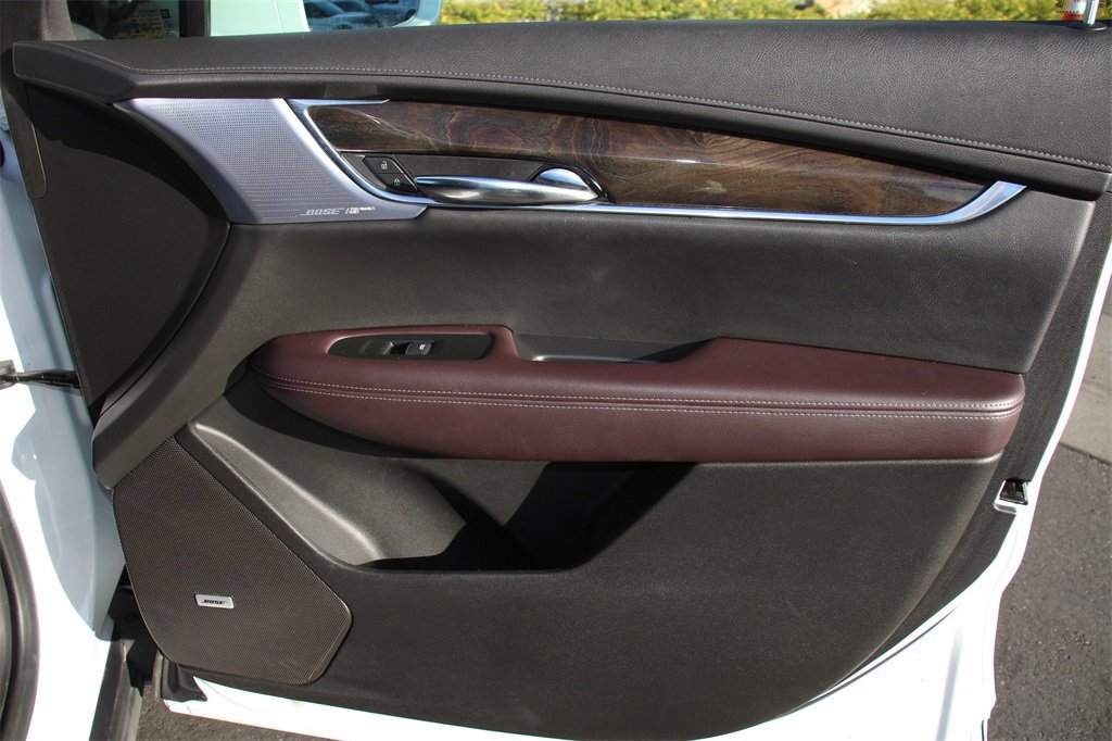 Used 2020 Cadillac XT6 Premium Luxury image 27