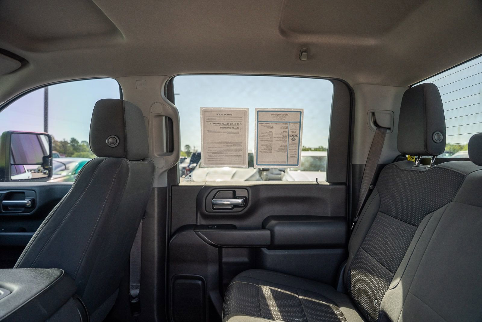 Used 2022 Chevrolet Silverado 2500 Custom w/ Custom Value Package image 18