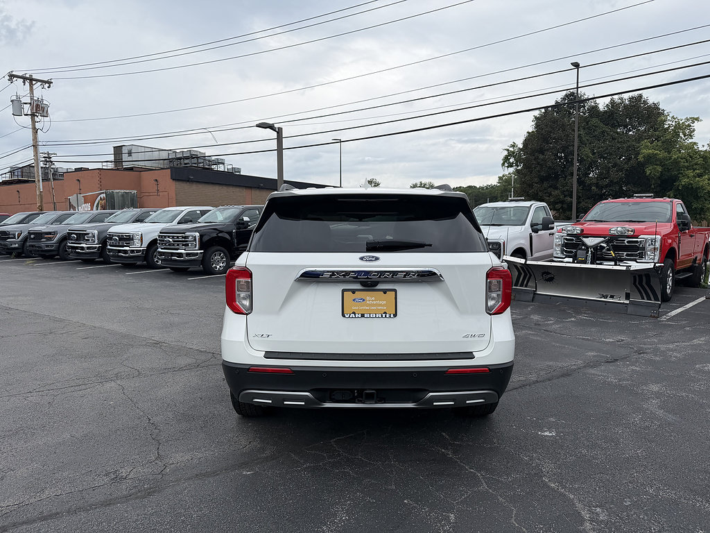 Certified 2023 Ford Explorer XLT w/ Equipment Group 202A AWD/4WD image 6