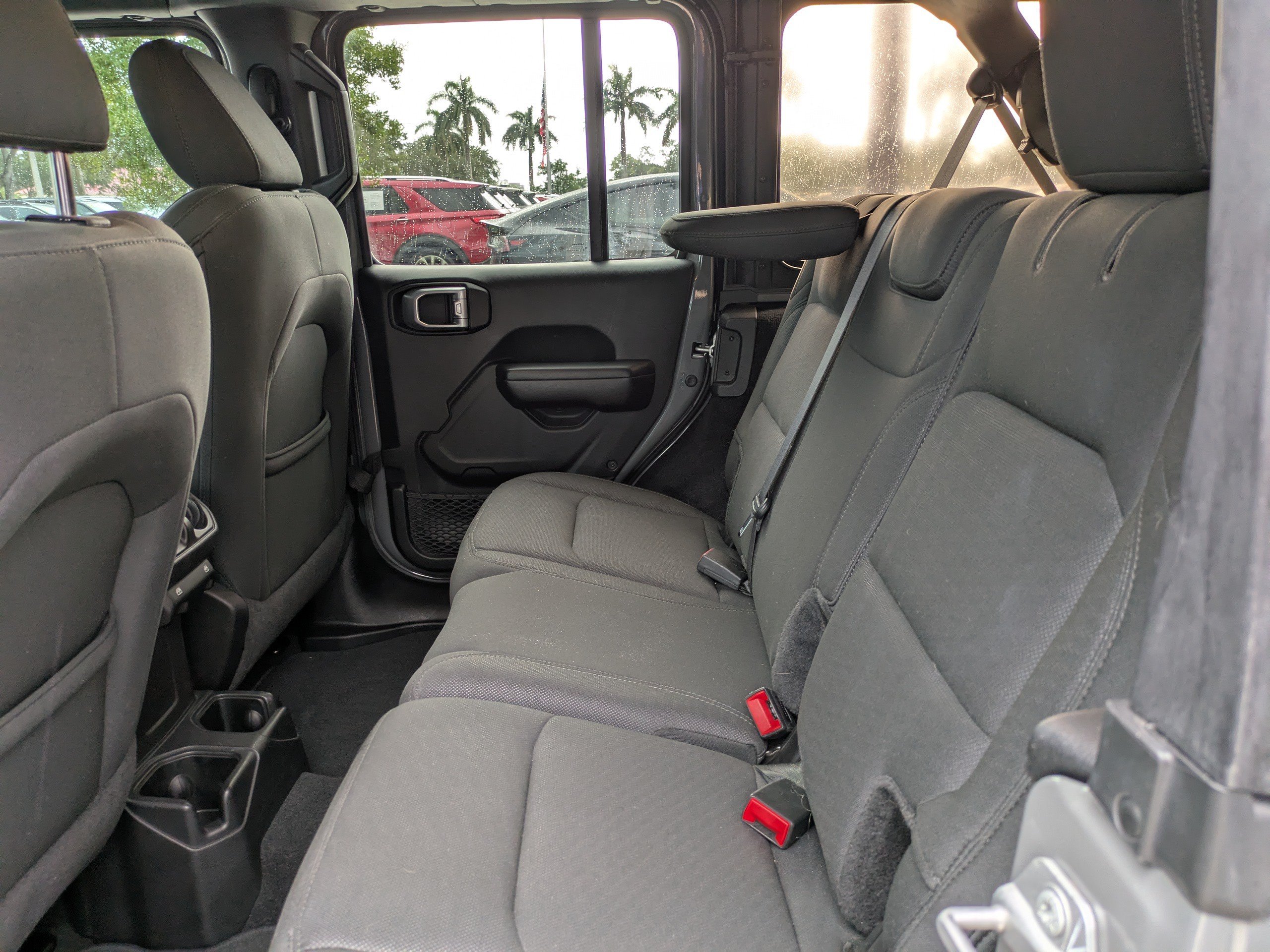 Used 2019 Jeep Wrangler Unlimited Sport S AWD/4WD image 14