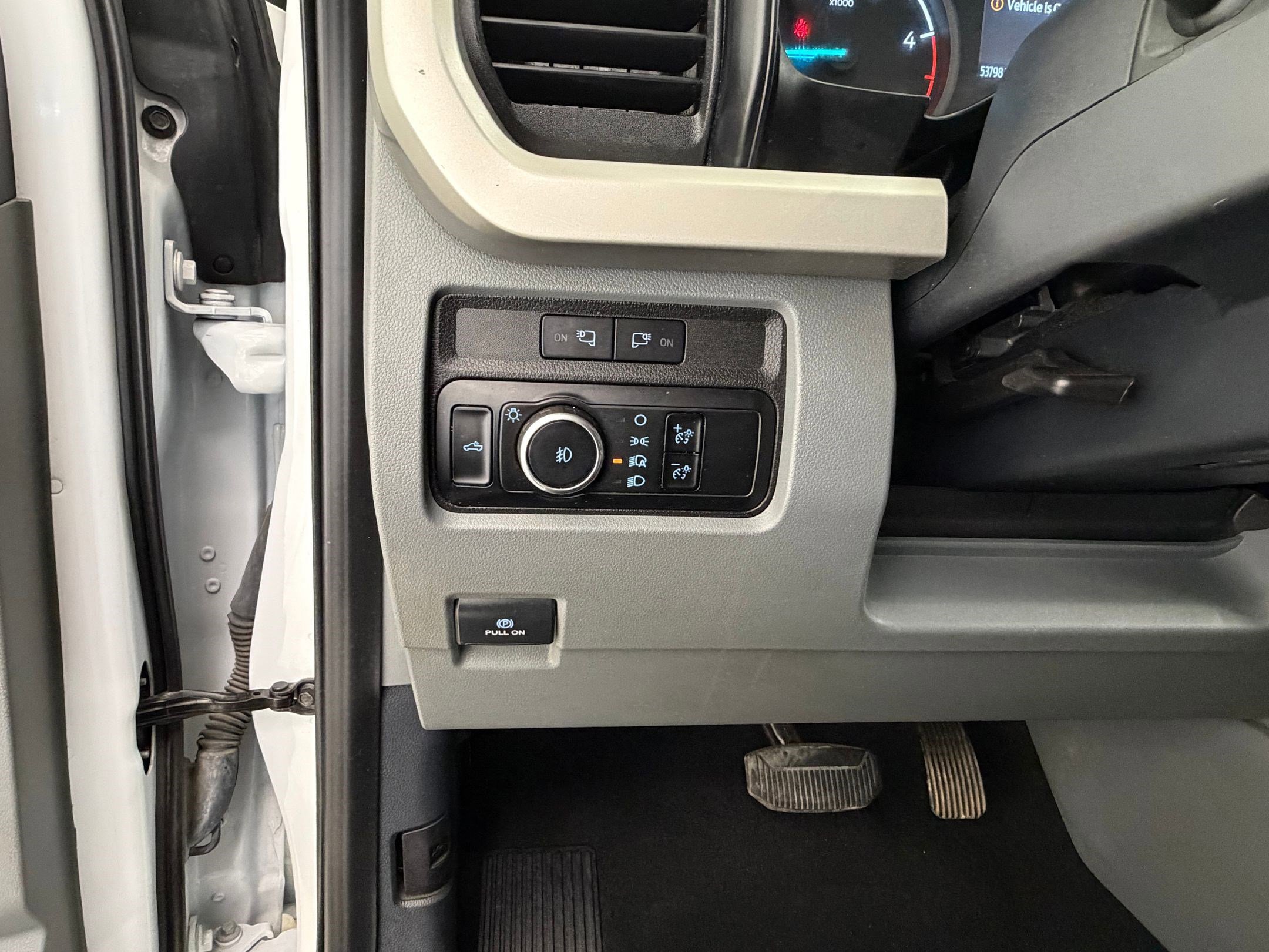 Certified 2024 Ford F350 XLT w/ FX4 Off-Road Package image 19