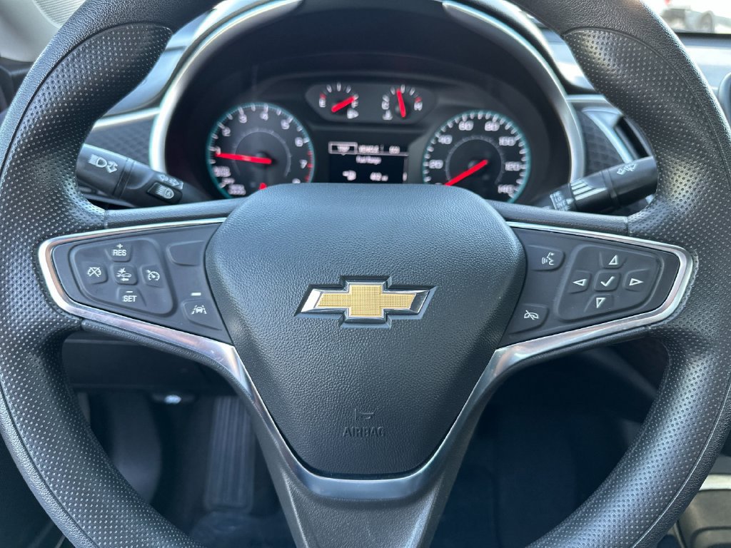 Used 2025 Chevrolet Malibu LT FWD image 21