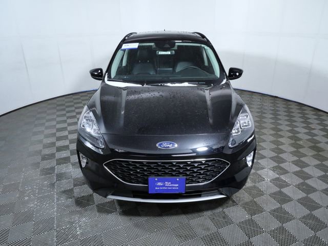 Certified 2022 Ford Escape Titanium w/ Class II Trailer Tow Package image 3