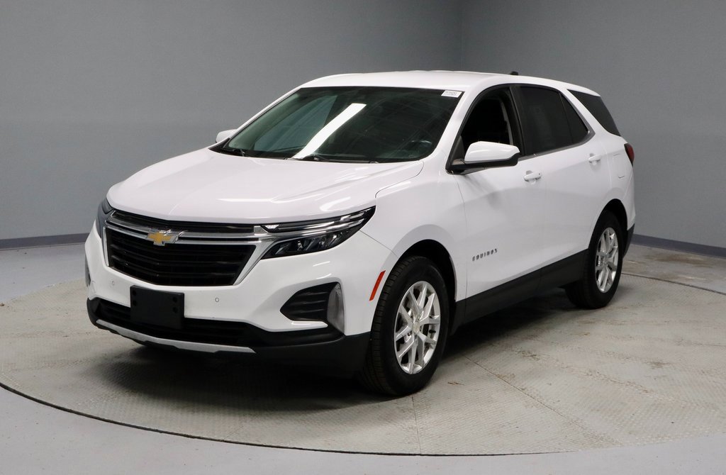 Used 2022 Chevrolet Equinox LT w/ Driver Convenience Package image 8