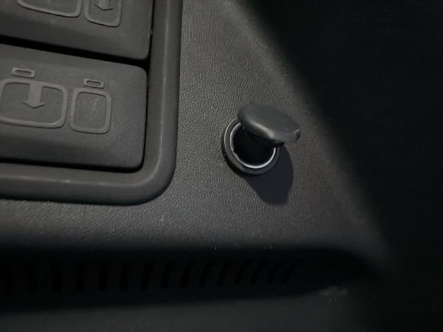 Used 2018 Chevrolet Equinox LT image 10