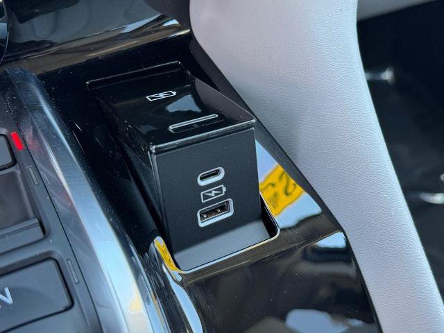 Used 2025 Acura MDX SH-AWD w/ Technology Package image 21