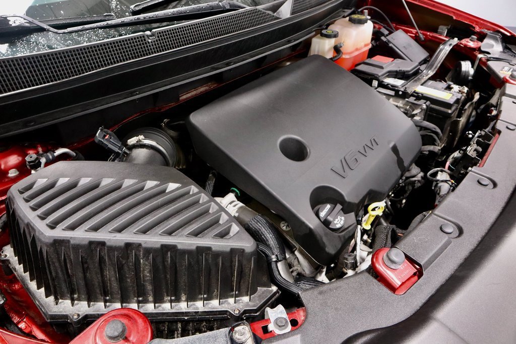 Used 2023 Chevrolet Traverse LT image 18